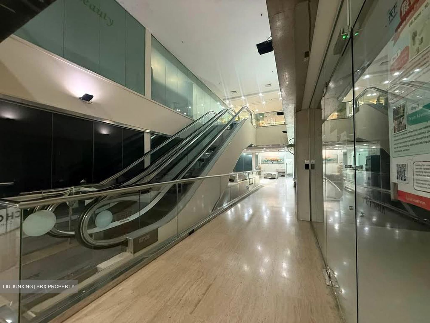 Singapore Shopping Centre (D9), Retail #563949111